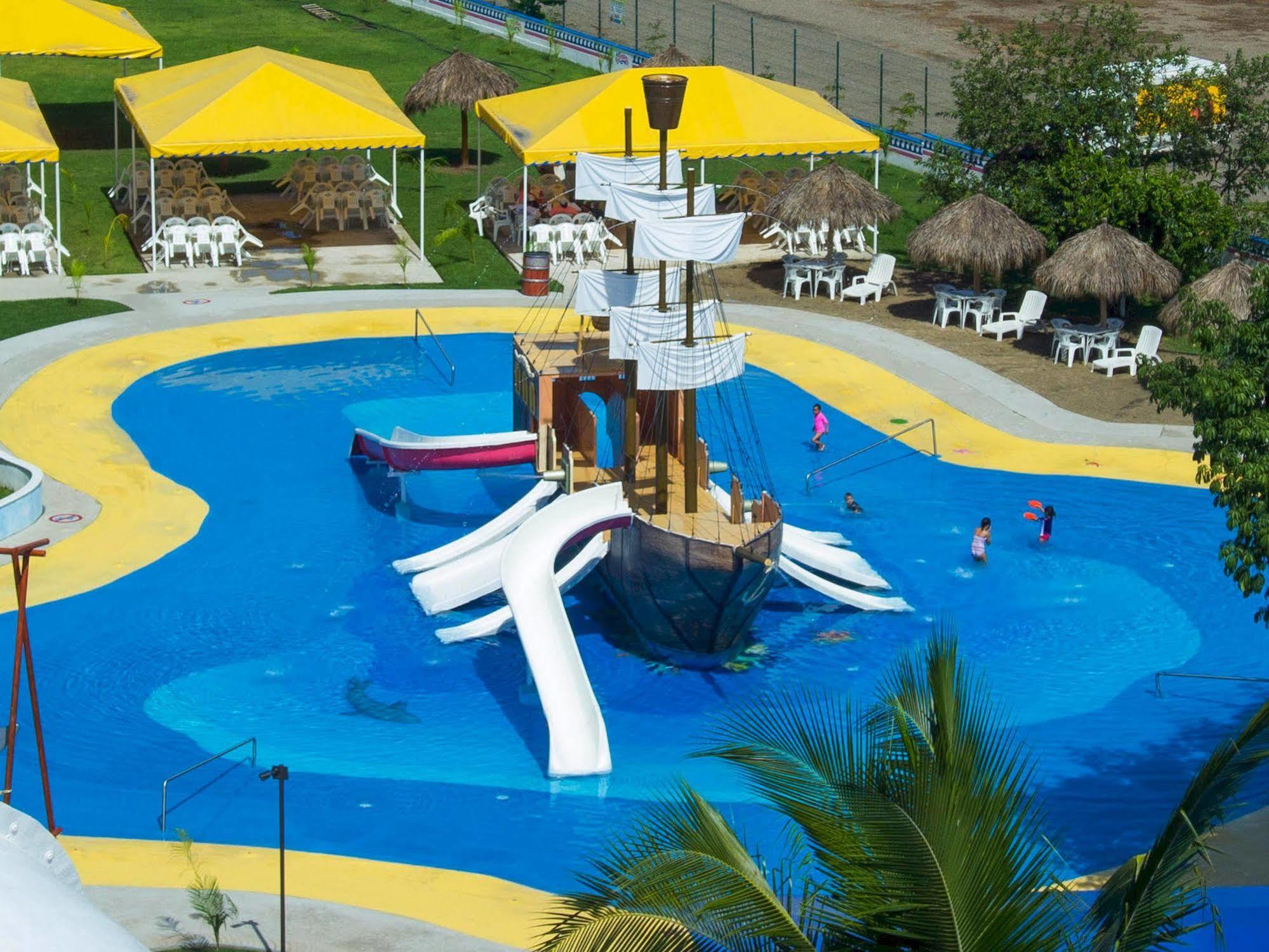 Splash Inn Nuevo Vallarta & Parque Acuatico 外观 照片