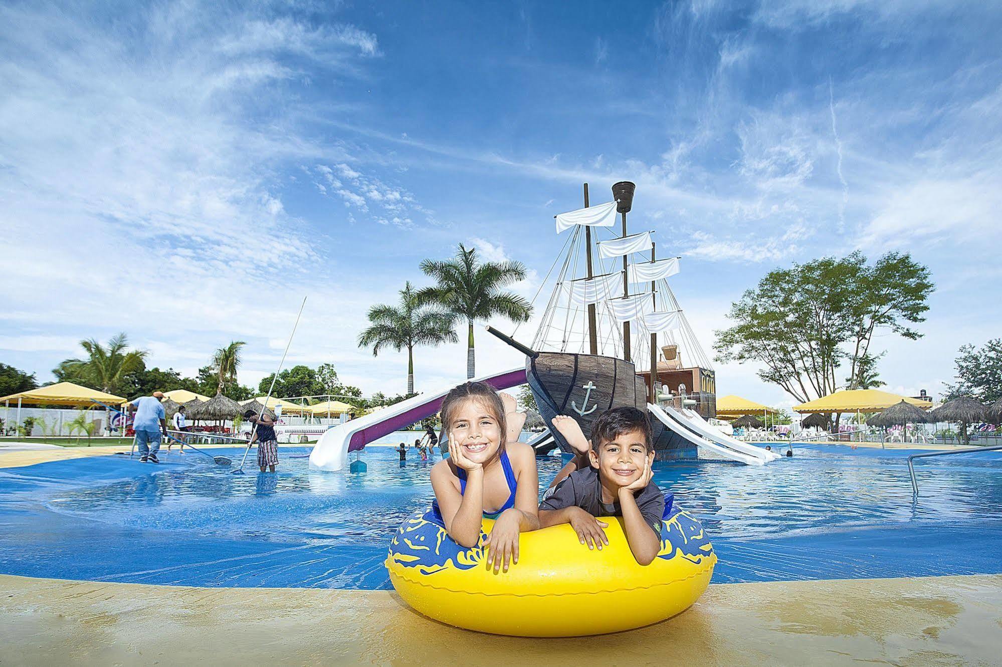 Splash Inn Nuevo Vallarta & Parque Acuatico 外观 照片